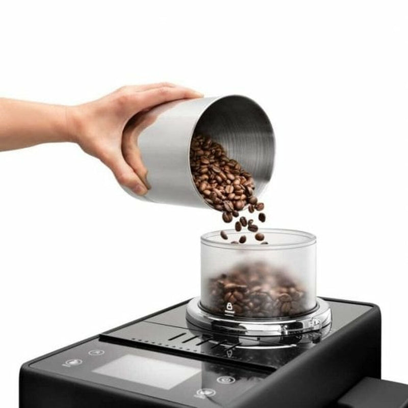 Superautomatische Kaffeemaschine DeLonghi Rivelia 19 B Schwarz 1450 W